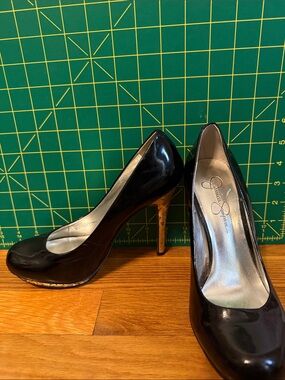 Jessica Simpson Black Patent Stiletto Pumps with Gold-Tone Heel